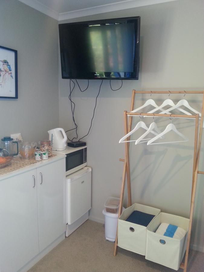 Kotare Ridge Bed & Breakfast Уаихи Екстериор снимка